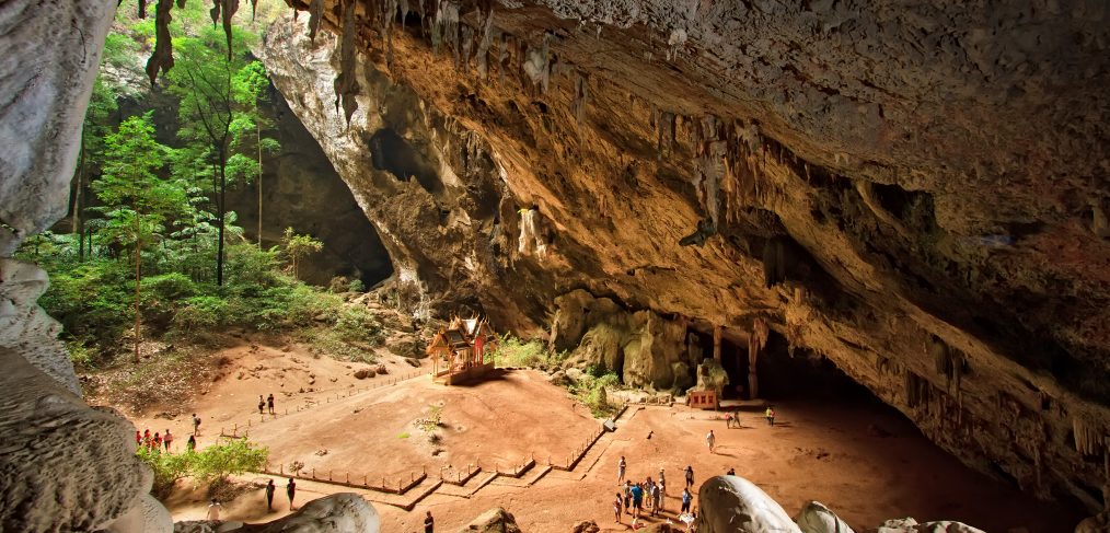 Phraya Nakhon cave